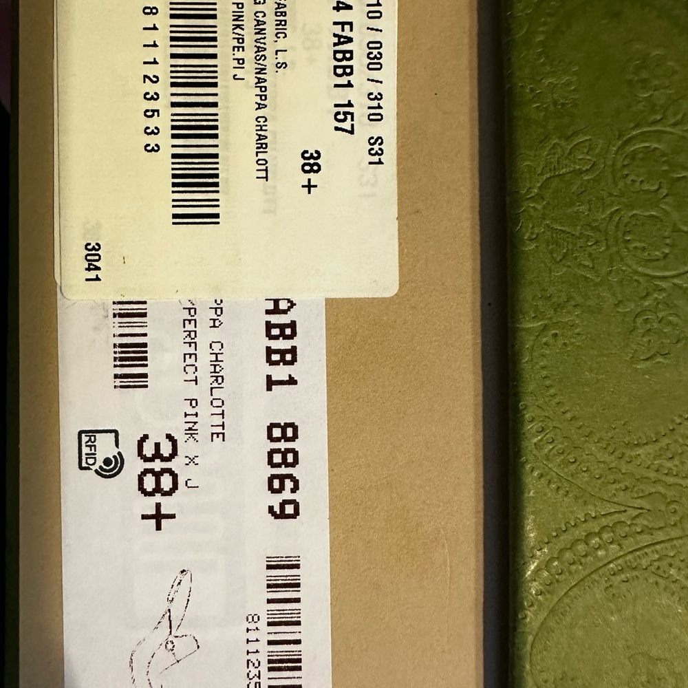 Gucci Women's Beige and Pink Loafers - Picture 3 of 5